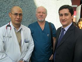 Dres. Humberto Sepúlveda, Gino Andrade y Sr. Gersom Pérez