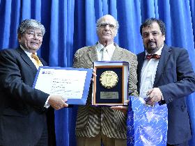 Dres. Antonio Orellana Tobar, Guillermo Mac Millan y Cristian Salazar