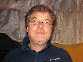 Dr. Iván Larenas Sánchez