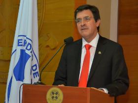 Dr. Patricio Valdés García