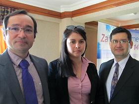 Dr. Guiliano Bernal, Srta. Gisela Aquea y Dr. Nelson Zepeda