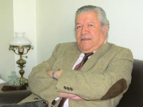 Dr. Raúl González Ramos