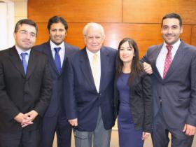 Dres. Freddy Ortiz, Bruno Caselli, Luis Oliver, María José Rivas y René Moreno