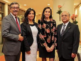 Sr. Hugo Cumsille y Dres. Patricia González, María José Gutiérrez y Plácido Flores