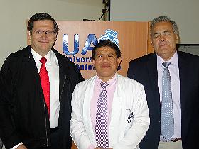 Dres. Mario Rivera, Oswaldo Rodríguez y Carlos Navarrete