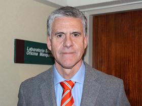 Dr. Eduardo Messen Páez