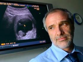 Dr. Mauro Parra Cordero
