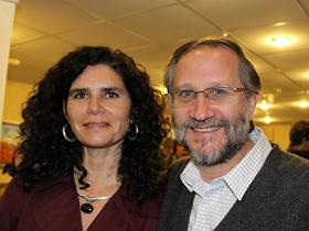 Sra. Andrea Segovia y Francisco Manríquez