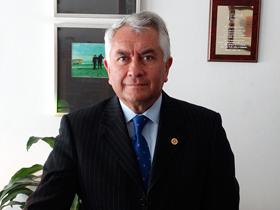 Dr. Enrique Paris Mancilla