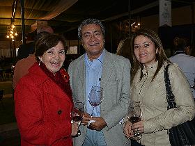 Sra. Duby García, Dr. Luis López y Sra. Diana Jofré