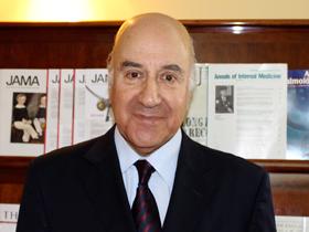 Dr. Carlos Akel Ananías