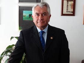 Dr. Enrique Paris Mancilla
