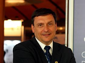 Dr. Roberto Raimann Ballas