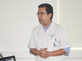 Dr. Andrés Román Navarro