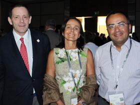 Dres. Rodrigo Hernández, Marcia Barbosa y Vladimir Ullauri