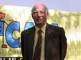 Dr. Federico Puga Borne