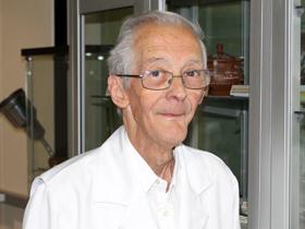 Dr. Gumaro Martínez Concha