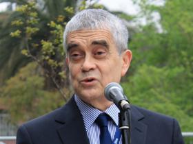 Dr. Juan Mendoza Navarro