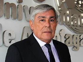 Dr. Luis Loyola Morales