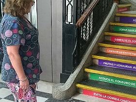 Implementan escaleras saludables en Valparaíso