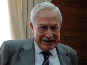Dr. Humberto Reyes Budelovsky