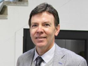 Dr. Alberto Rössle Schott