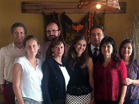 Dra. Natalia Castillo junto a comisión evaluadora