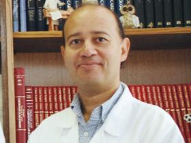 Dr. Aleck Stockins Larenas