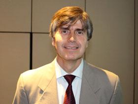 Dr. Agustín León Cortés