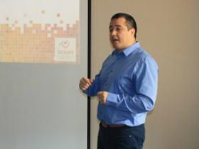 Dr. Julián Noche Muñoz