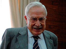 Dr. Humberto Reyes Budelovsky
