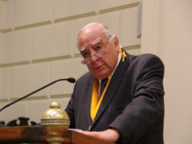 Dr. Rodolfo Armas Merino