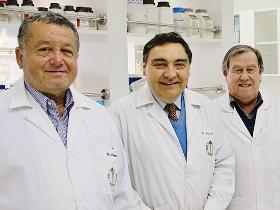 Dres. Enrique Olave, Jorge Henríquez y Ricardo Cornejo