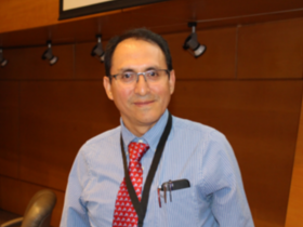 Dr. Martín Larico Gómez