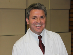 Dr. Jorge Mackenney Poblete