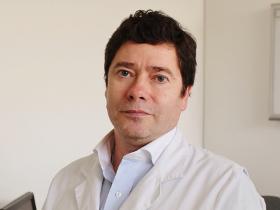 Dr. Juan Pablo Estévez