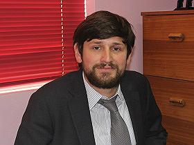 Dr. Damián Mann Prado
