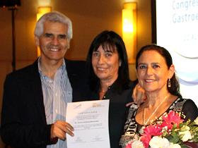 Sr. Eduardo Kirberg, Dra. Cecilia Morales y Susana Kirberg