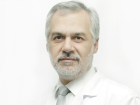 Dr. Rodrigo Leyton Naranjo