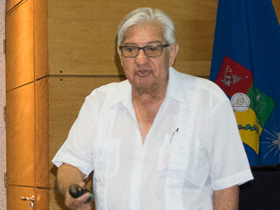 Dr. Ramiro Molina Cartes