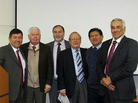 Dres. C. Matus, R. Carrasco, D. Sáez, T. Alarcón, O. Rodríguez y E. Díaz