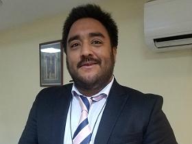 Dr. Roberto Rojas Campos