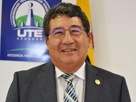 Dr. Patricio López Jaramillo