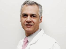 Dr. Rodrigo Leyton Naranjo