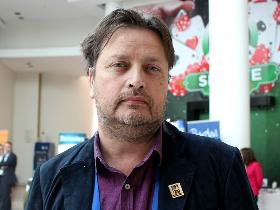 Dr. Gustavo Bresky Ruíz