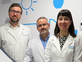Dres. Alejandro Soto, Javier de la Fuente y Gabriela Egaña