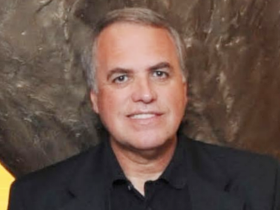 Dr. Edgard Pais Otero