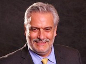 Dr. Patricio Barriga Pooley
