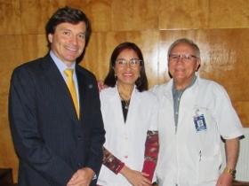 Sr. Luis Alberto Lindermeyer y Dres. Cristina Palminio y César Gutiérrez