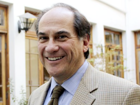 Dr. Rafael Torres Barrenechea